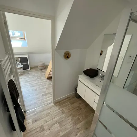 T2 Duplex N4, Proche Naval Group Et Centre *